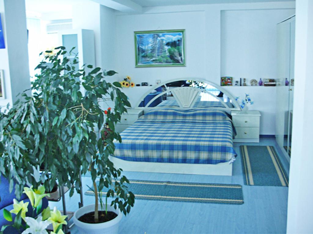 Hotel Rai Obrochishte Quarto foto
