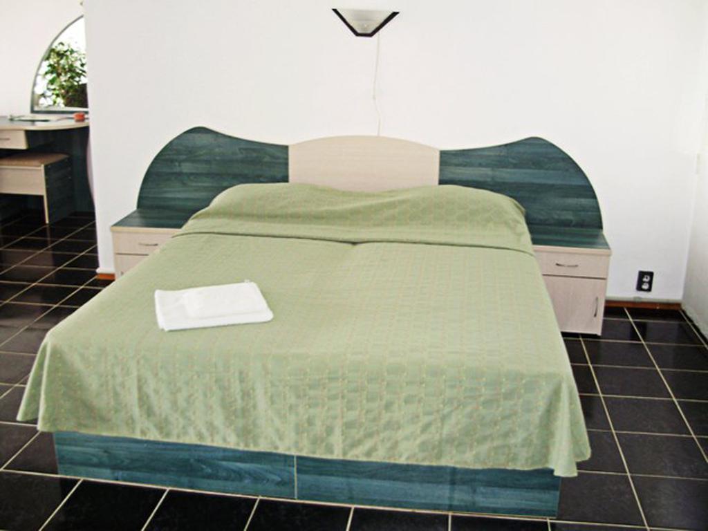 Hotel Rai Obrochishte Quarto foto
